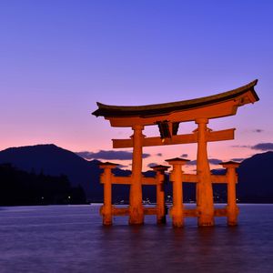厳島神社