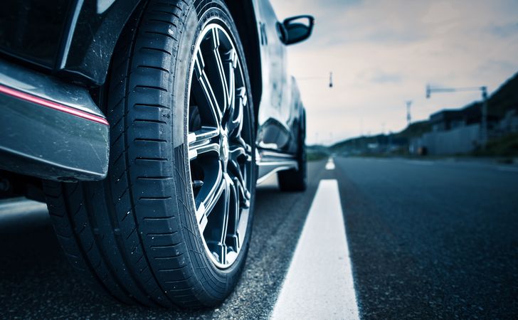 中古車の査定価格は年式と走行距離