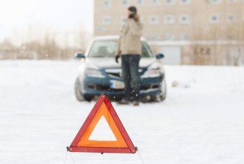 暖房のせい？夏より冬のほうが自動車のバッテリー上がりが早い理由