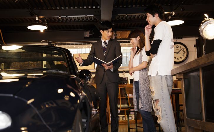 長年乗った車は買取査定価格は下がる？