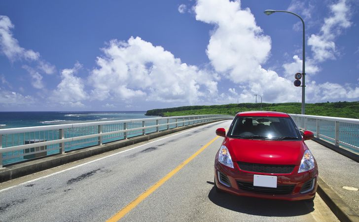 暑い夏の車内温度